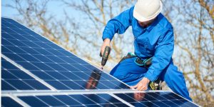 Installation Maintenance Panneaux Solaires Photovoltaïques à Sainte-Gemme-Martaillac